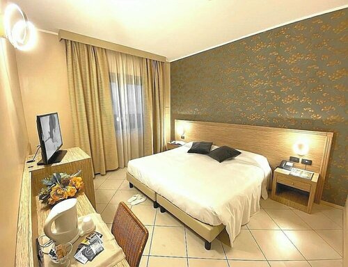 Hotel Parisi, Book Hotel Nichelino Piedmont