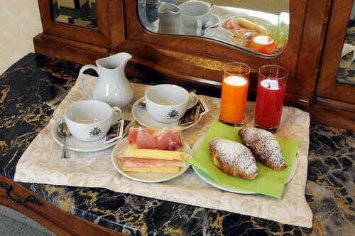 Hotel Button, Buchen Sie Hotel Parma Emilia-Romagna