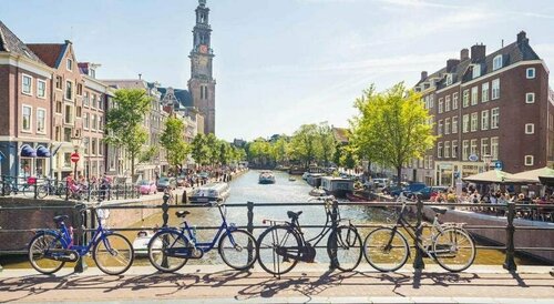St Christophers Amsterdam - The Winston, Забронировать Хостел Амстердам - центр города Амстердам, рядом с Нидерландский институт кино EYE