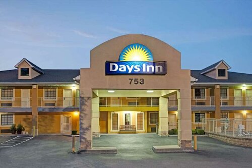 Days Inn by Wyndham Marietta-Atlanta-Delk Road, Prenota Hotel Hotel a Georgia con parcheggio, Parcheggio