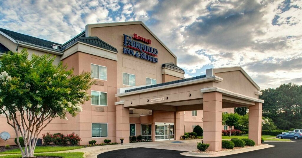 Fairfield Inn and Suites by Marriott Emporia I-95
