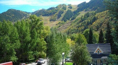 Tyrolean Lodge, Buchen Sie Hotel Aspen Aspen-Snowmass