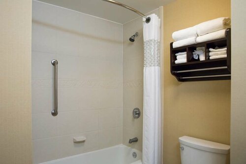 Hampton Inn & Suites Providence Downtown, Varaa Hotelli Hotellit Rhode Island aamiaisella, Aamiainen