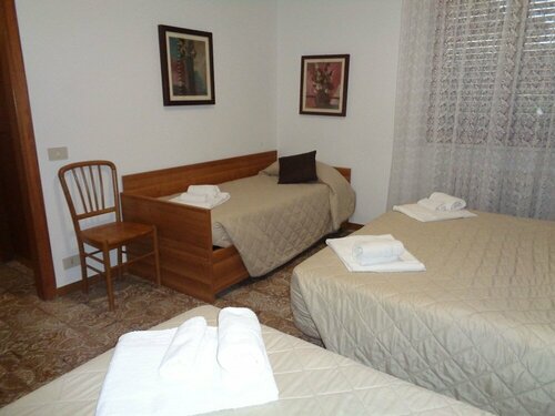 Hotel Rosati, Забронировать Отель Отели Val di Chiana с питанием, Пансион