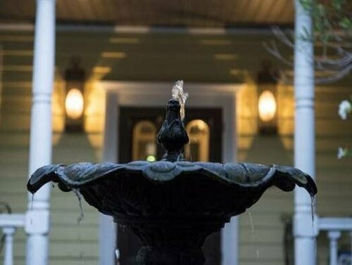 Barksdale House Inn, Забронировать Отель «постель и завтрак» Исторический район , рядом с Washington Square