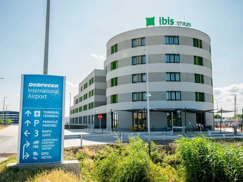 Ibis Styles Debrecen Airport, Rezervați Hotel Hoteluri în Northern Great Plain cu mic dejun, Mic dejun