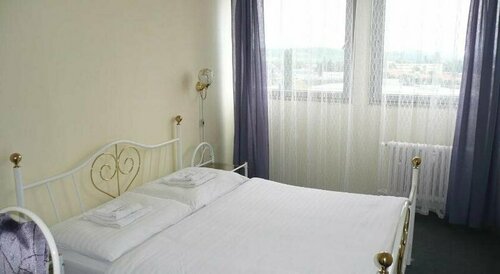 Hotel Labe, Reservar Hotel Litomerice Czech central mountains