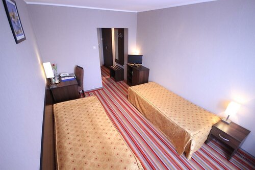 Hotel Dal, Забронировать Отель Отели Гданьска с парковкой, Парковка