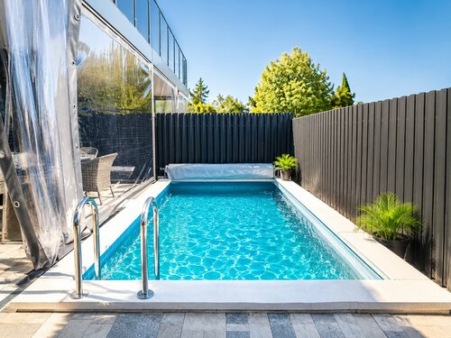 База отдыха Grey Villas, Забронировать База отдыха Отели Лермонтово с бассейном, рядом с Пляж в Лермонтово, Бассейн