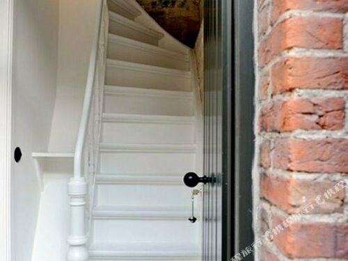 Guesthouse Bernardin, Забронировать Отель Антверпен - центр города Антверпен, рядом с Metro Plantin