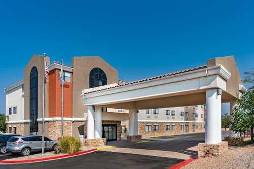 Holiday Inn Express Hotel & Suites Albuquerque - North Balloon Fiesta Park by IHG, Забронировать Отель Альбукерке Нью-Мексико