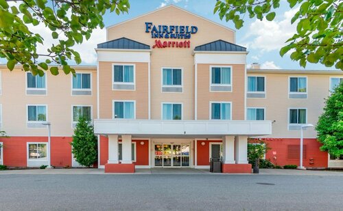 Fairfield Inn & Suites Hooksett, Rezervovat Hotel Hooksett Mclntyre