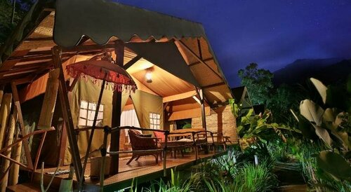 Sang Giri Mountain Tent Resort by Puri Signatures, Забронировать Курортный отель Курортные отели Табанана, Курортный отель