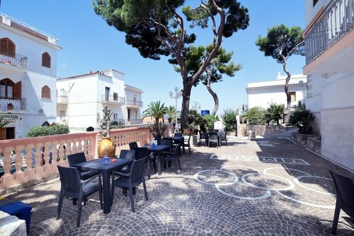 Hotel Timiama, Buchen Sie Hotel Peschici Foresta Umbra