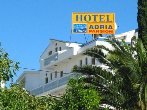 Adria Hotel, Varaa Hotelli Bar hotellit, joissa on uima-allas, Uima-allas
