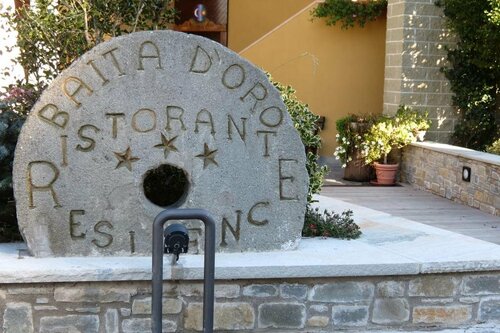 La Baita DOro Ristorante Residence, Buchen Sie Hotel Castelnovo ne' Monti 