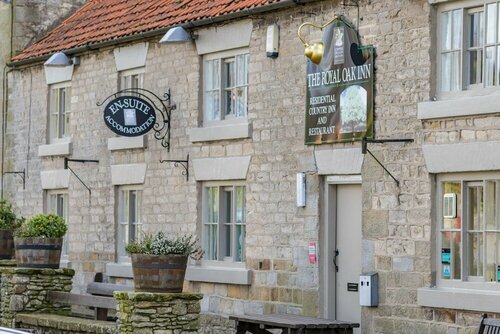 The Royal Oak Inn, Book Pension Hoteller i Yorkshire Moors med parkering, Parkering