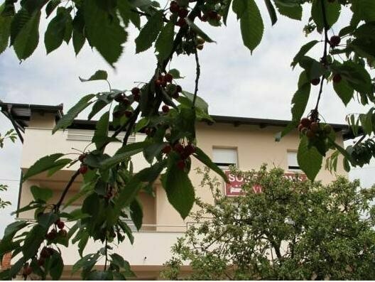 Rooms Villa Aria