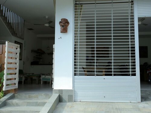 RedDoorz near Raya Semer, Rezerwuj Hotel Hotele w Bali z Basenem, Basen