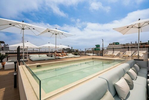 Neptuno Hotel & SPA, Забронировать Отель Отели Калелья с парковкой, рядом с Музей туризма, Парковка