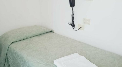 Hotel Amados, Забронировать Отель Риваззурра Римини
