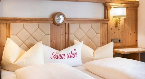 Hotel Alpenjuwel Jäger, Забронировать Отель Отели Тироля с парковкой, Парковка