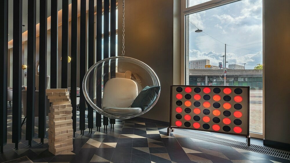 Holiday Inn - the niu
