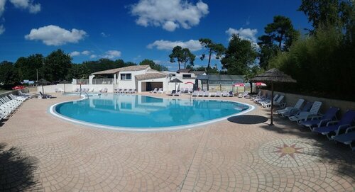 Camping Les Pins de Sel, Prenota Campeggio Hotel SPA a Aquitania, SPA