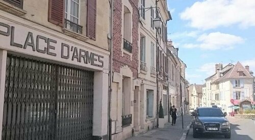 Maison de Ville, Забронировать Отель Отели Val d'Oise с парковкой, Парковка