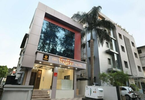 Hotel Vishnupriya Grand, Забронировать Отель Отели штата Махараштры 3 звезды, 3*