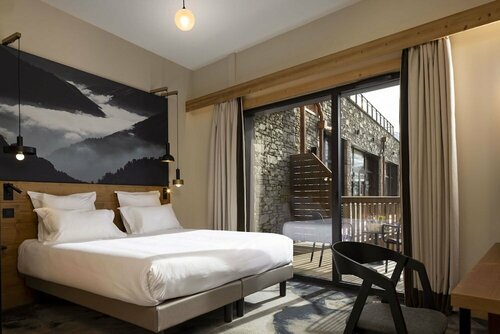 Higalik Hotel, Book Hotel Hoteller i Rhône-Alps med parkering, Parkering