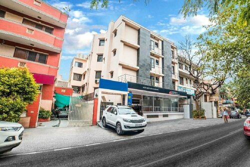 Revking at Hotel Diamond Tree Saket, Забронировать Отель Сакет Нью-Дели