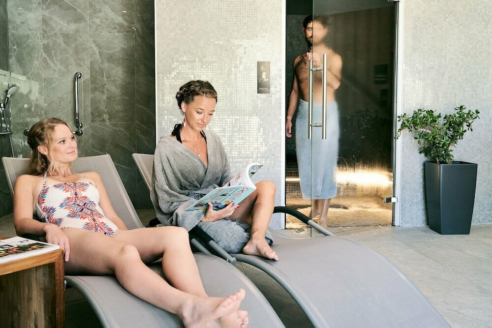 Avancher Hôtel & Lodge - Restaurant & Bar - Massage & Coiffure