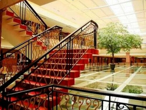 Lion Hotel & Plaza Manado, Забронировать Отель Отели Манадо с парковкой, Парковка