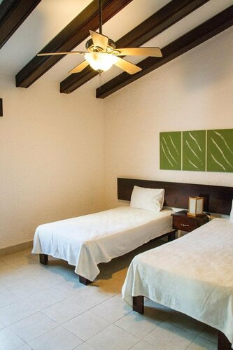 Las Gaviotas Hotel and Suites, Book Hotel Cancún Quintana Roo