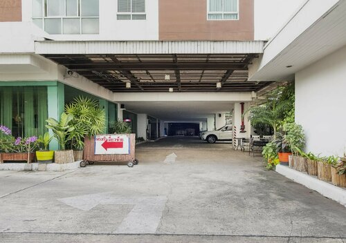 Sathorn Grace Serviced Residence, Забронировать Отель Отели Бангкока с бассейном, рядом с Небоскреб «МахаНакхон», Бассейн