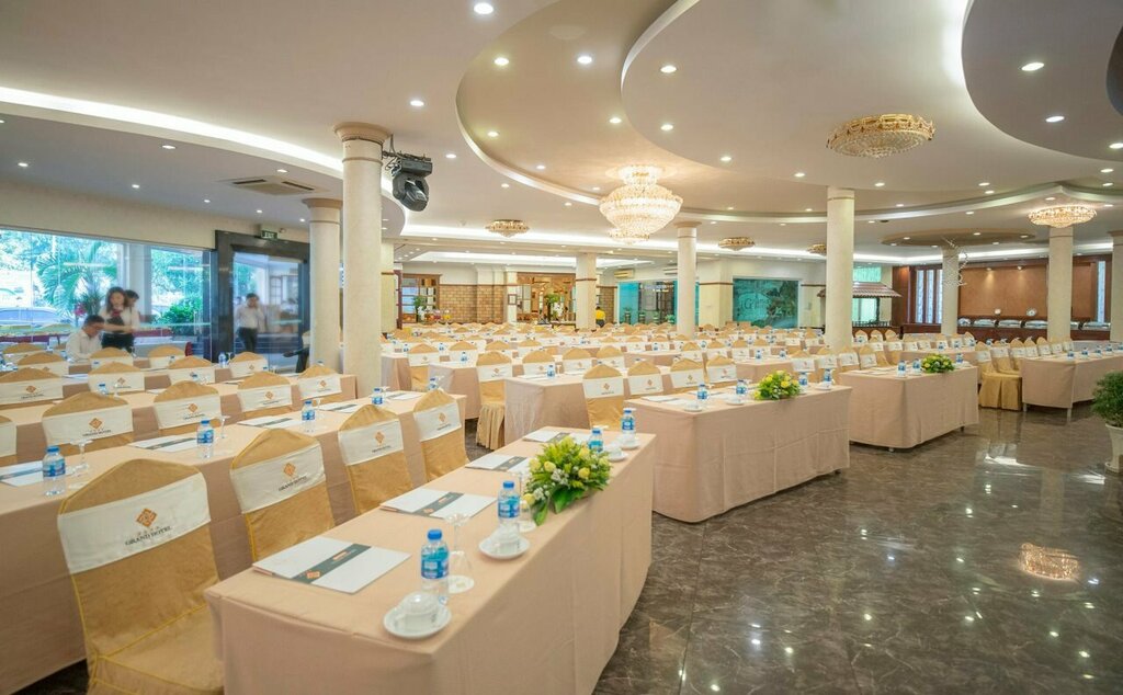 Grand Hotel