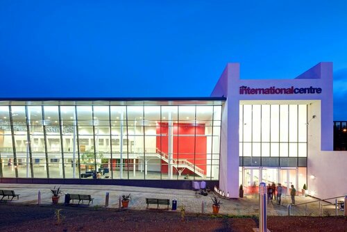 Ramada by Wyndham Telford Ironbridge, Book Hotel 3-stjernede hoteller i Merseyside, 3*