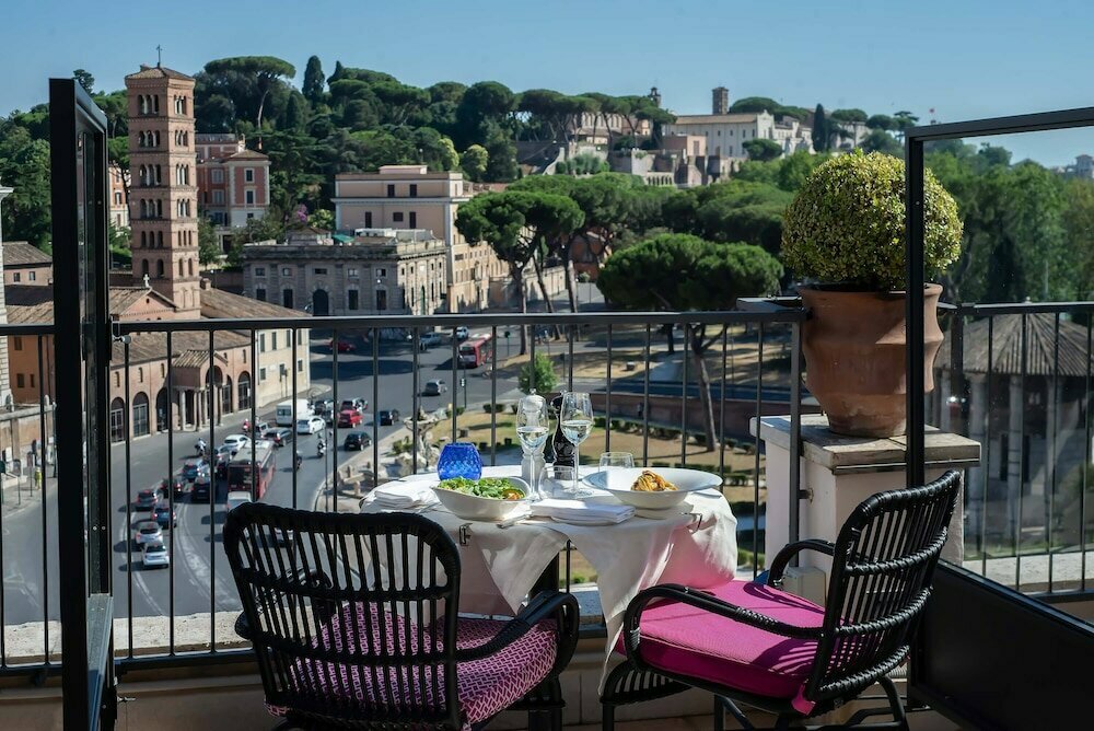 Fortyseven Boutique Hotel