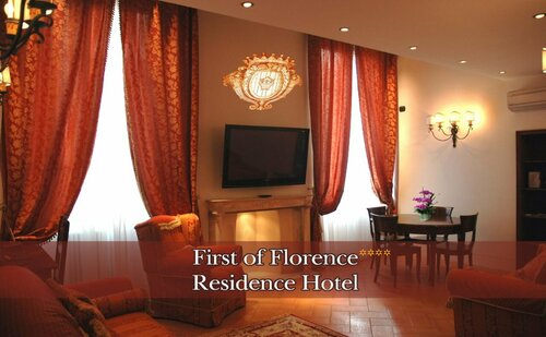 First of Florence, Забронировать Отель Отели в центре Флоренции, в центре
