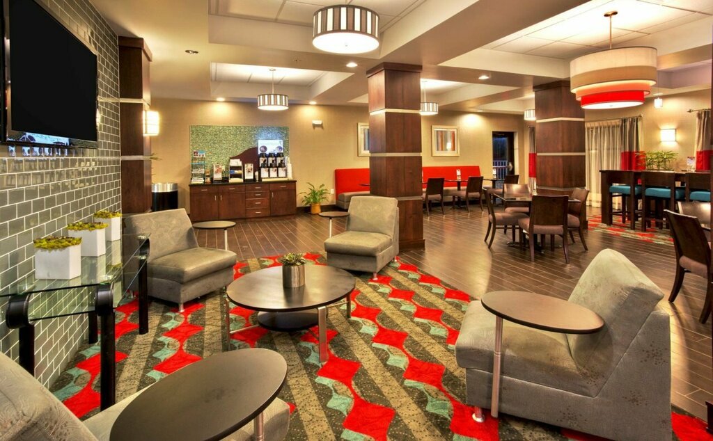 Holiday Inn Express & Suites Knoxville West Oak Ridge