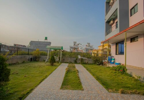 Hotel Golden Three, Забронировать Отель Bungmati Катманду
