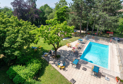 Novotel Lyon Nord, Book Bed and Breakfast Hoteller i Rhône-Alps med parkering, Parkering
