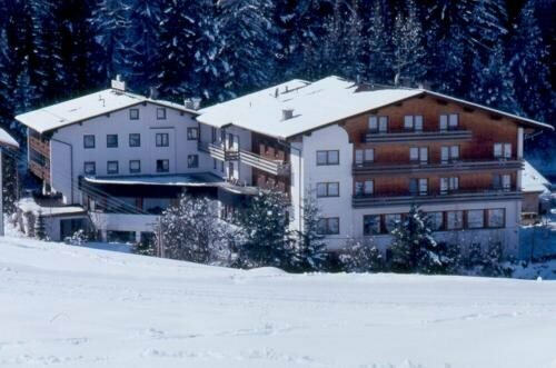 Hotel Erika, Забронировать Отель Отели Тироля с парковкой, Парковка