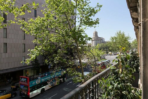 Izaila Plaza Catalunya, Забронировать Гостевой дом Эшампле Барселона, рядом с Музей современного искусства Барселоны