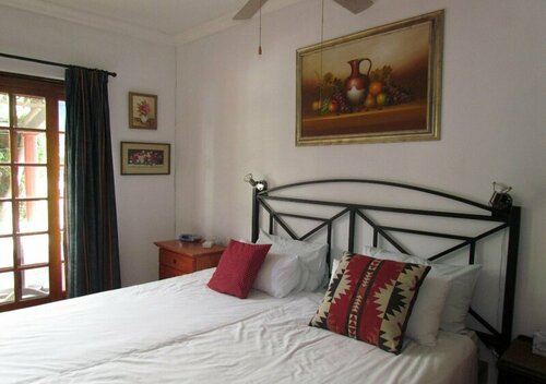 Lourens River Guesthouse B&b