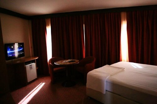 Otel Familia, Rezerwuj Hotel Orhangazi Stambuł