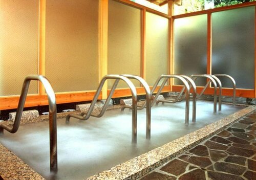 Hakone Yumoto Onsen Komorebi no Yado Furusato, Buchen Sie Pension Hotels in Kanagawa mit Parkplatz, Parkplätze