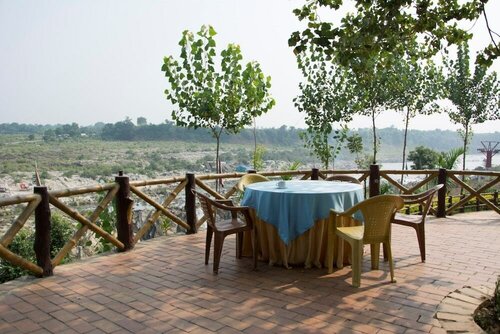 V Resorts Vrindavan Gopala Bhedaghat, Varaa Hotelli Hotellit New Delhi pysäköinnillä, Pysäköinti