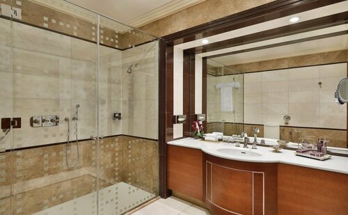 The Ritz-Carlton Jeddah, Забронировать Отель Аль-Хамра 